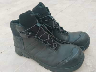 Safety Shoes / Industrial Safety Boots – Durable & Comfortable