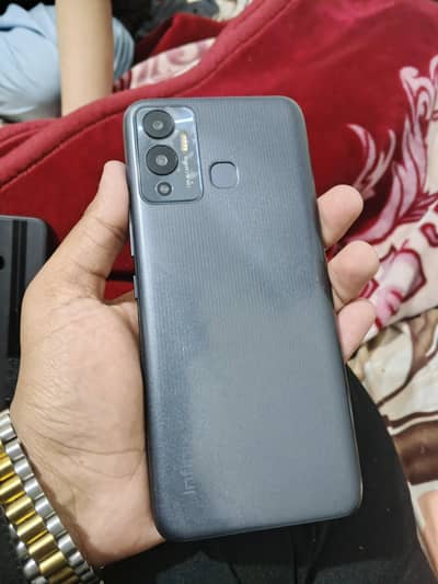 Infinix hot 12 play 4/64