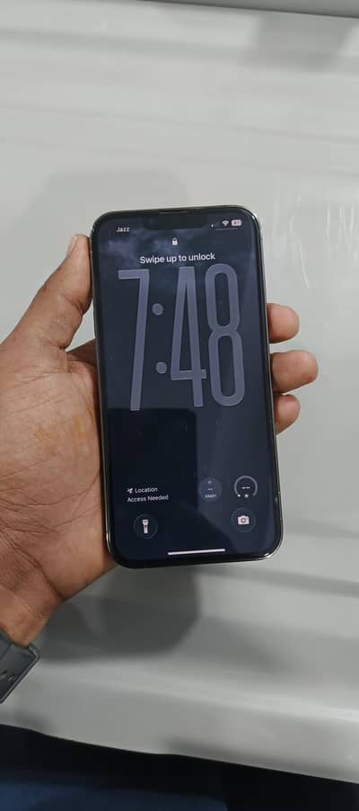 I phone 13 pro PTA approved better health 96conditions lush 10 by 10