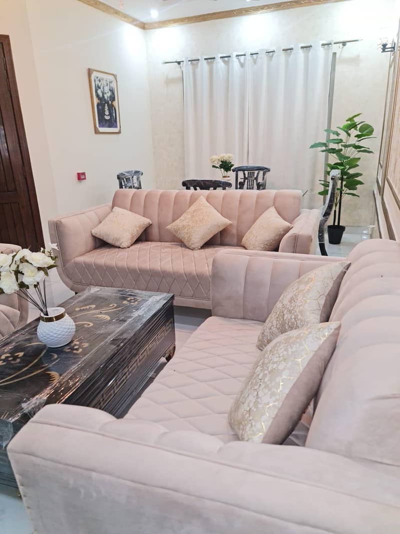 18000 per day original pics 3 BedroomLuxury furnished house Dha Raya ...