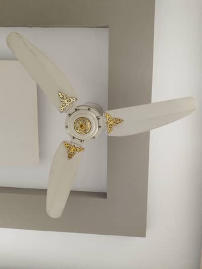 Royal Fans 60Watt AC Fans - 8/10 Condition - Perfect for Home/Office
