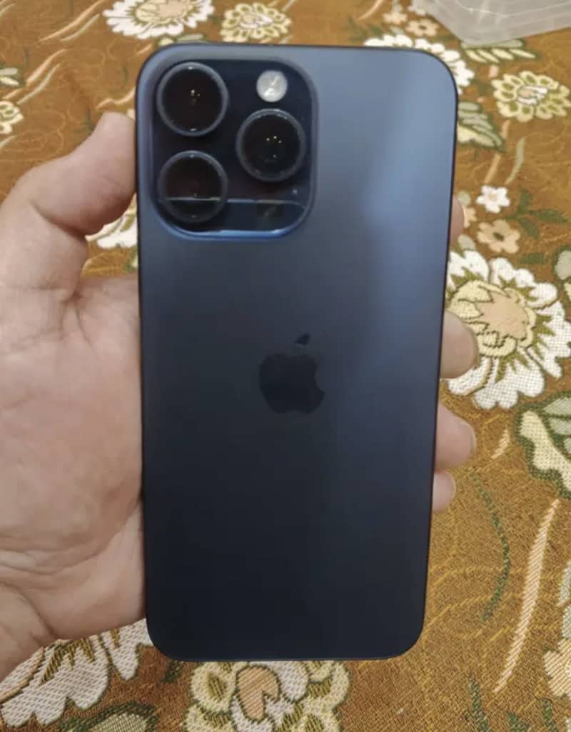 Iphone 15 pro 0