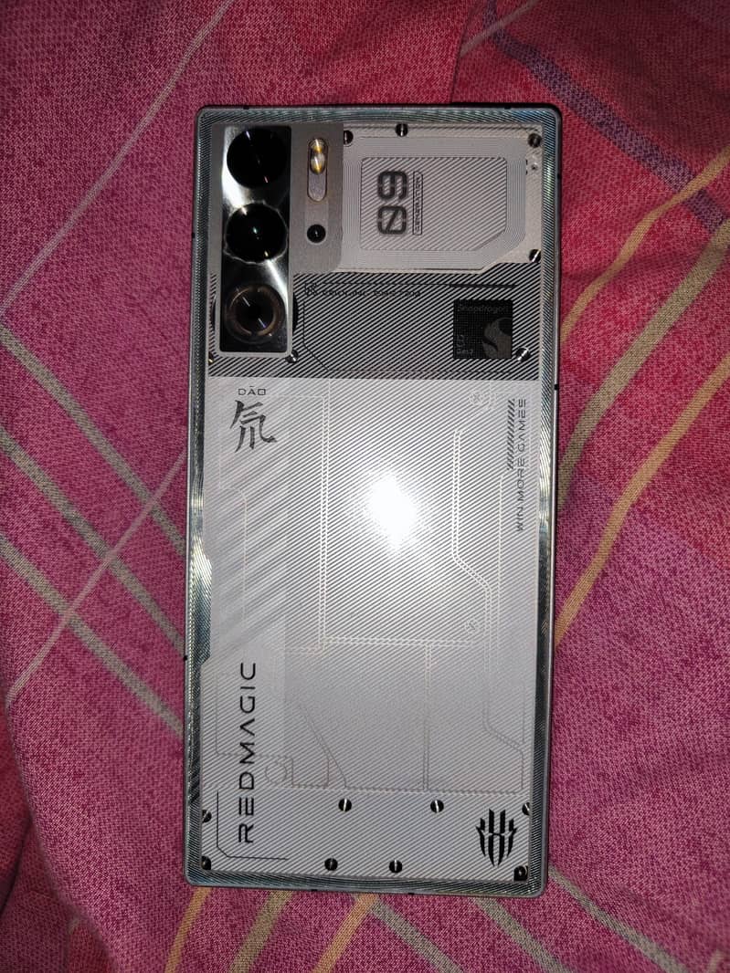 Redmagic 9 pro + 1