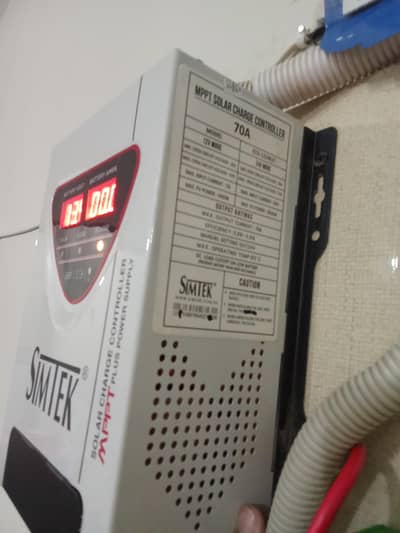 simtek mppt 70amp 3 month used