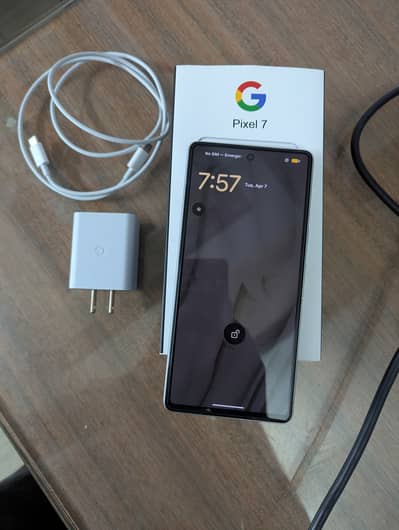 Google Pixel 7 with Box & Charger 8gb 128gb in-display fingerprint