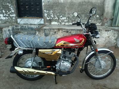 Honda self Start 5 ger gold edition 25/26 zero meter bike