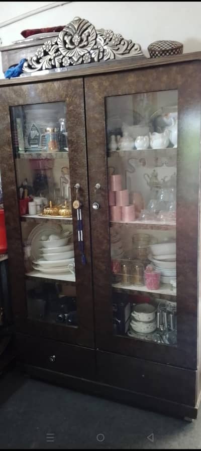 bed 2 side tables dressing divider condition 8/10