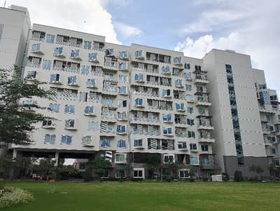 3 BEDROOM+ MAID ROOM SEMI FURNISHED APARTMENT FOR RENT