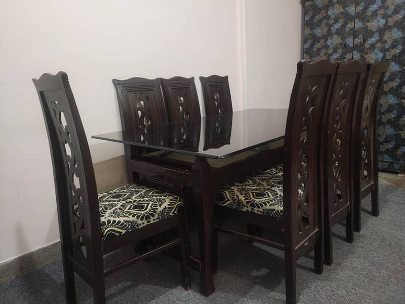 USED DINING TABLE SET 0