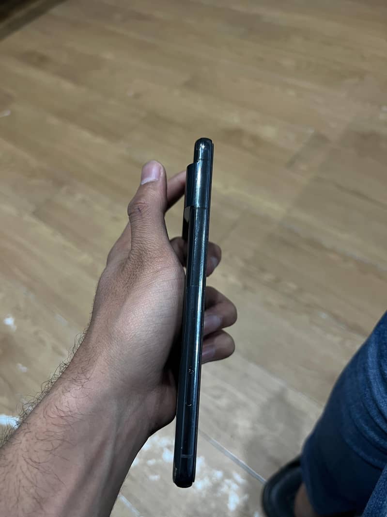 Google pixel 8 pro 2