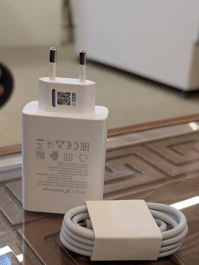Vivo 80W FlashCharge Kit (Adapter + 8A Cable) - Brand New SEAL PACK