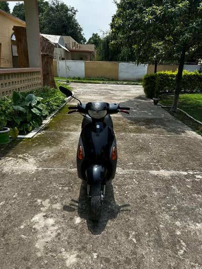 Suzuki Let's 4 (2021) – Japanese 50cc Scooter – Excellent Condition