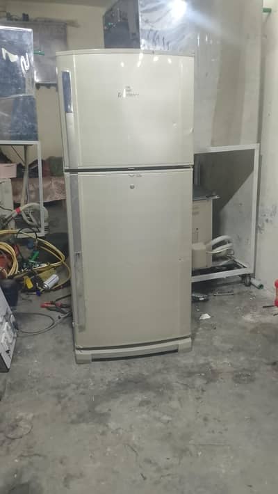 Dawlance frig all ok h frig h koe masla ni frig ko 10 by 9 condition