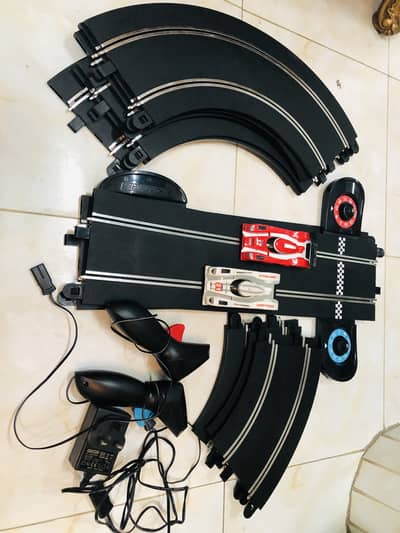 24 HR LE MANS SPORTS CARS SLOT CAR ANALOG, RACE TRACK SET