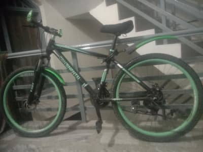 mountain cycle in excellent condition