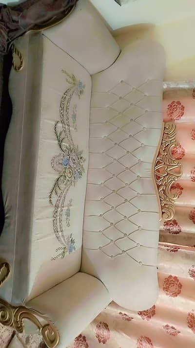 5 seater luxury sofa for sale in Rawalpindi