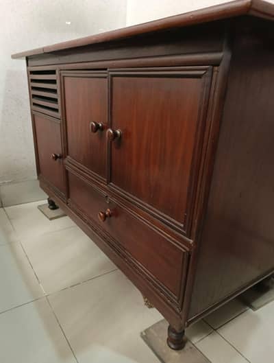 pure tali wood iron stand