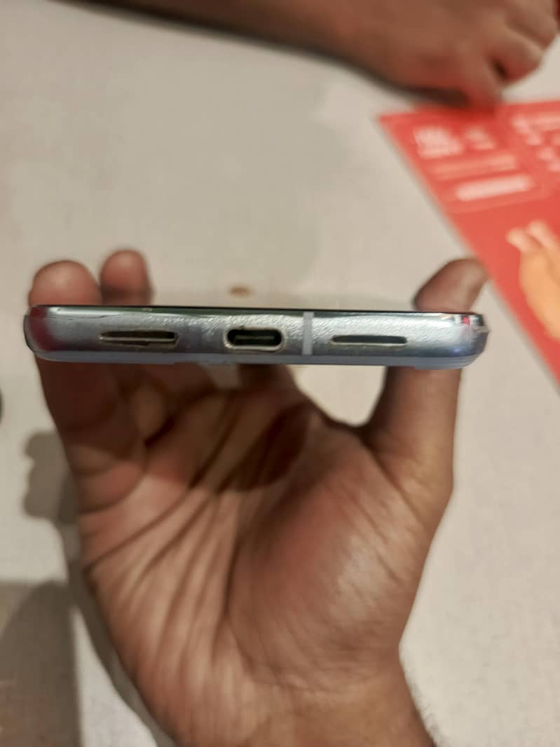 Google Pixel 8 Pro 2