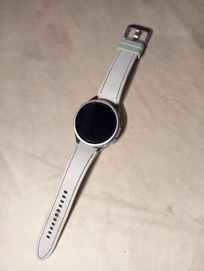 watch 6 classic 10/9 only watch.