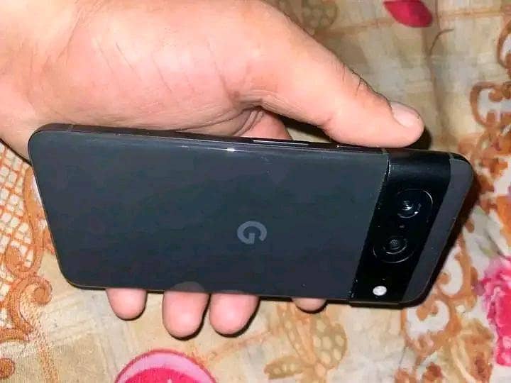 Google pixel 8 2
