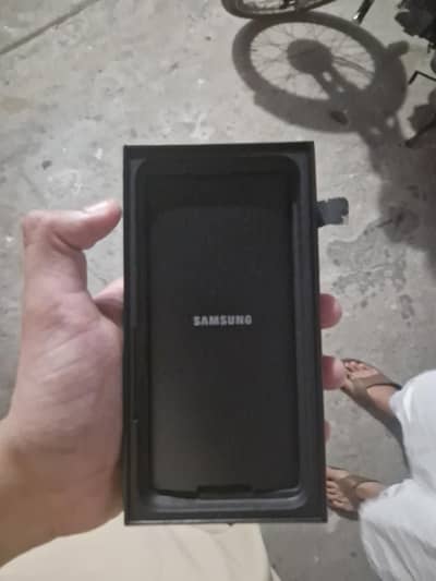 Samsung S22 with box