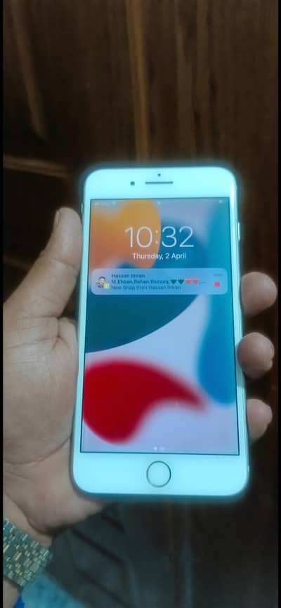 I phone 7plus urgent sale 32gb pta approved box available