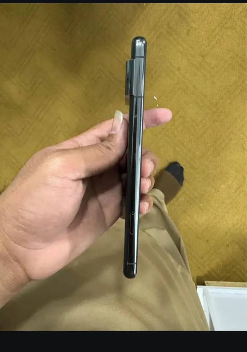 Google pixel 8 pro 1