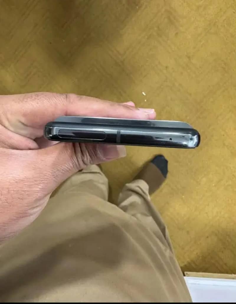 Google pixel 8 pro 2