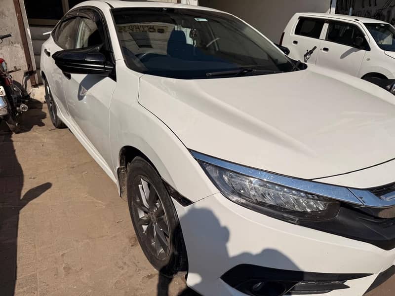 Honda Civic 2018 5