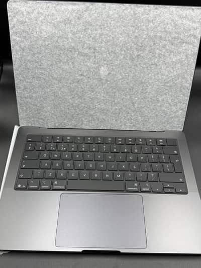 Macbook pro M5