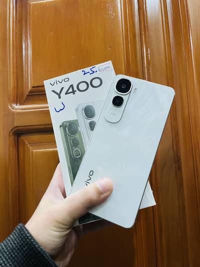 Vivo Y400 – 8GB RAM / 256GB Storage