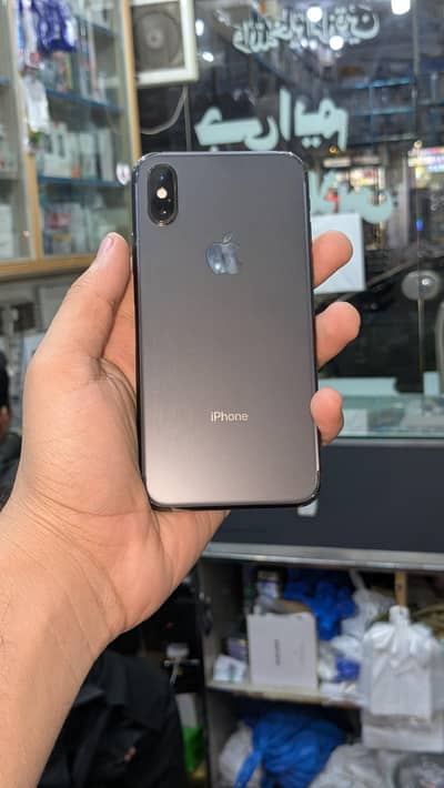 I phone xs 256 Gb Battery  80  All okh condition 10/9
