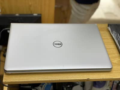 Dell Inspiron 5759 Core I 7 6 Gen 4 gb graphic card No:03331608530