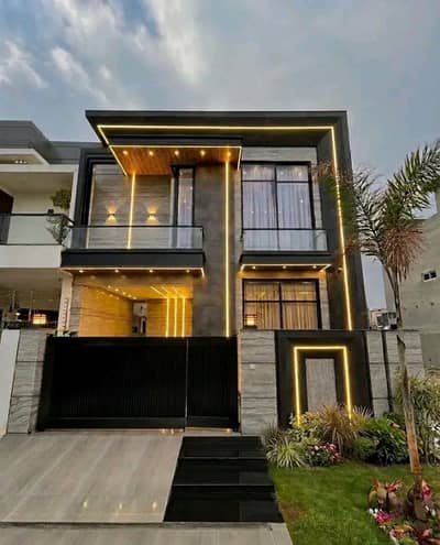 5 Marla Luxury House is Available for Rent in Bahria Town Lahore