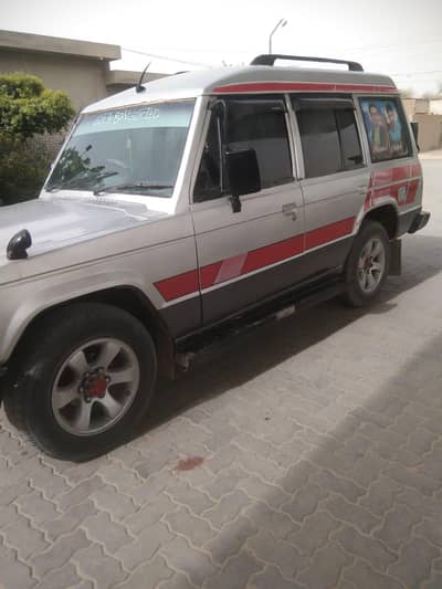 Pajero 1987 petrol+CNG all clear