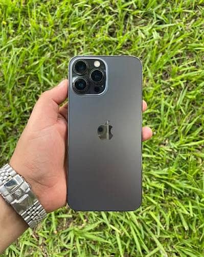 I phone 13 pro /128  10/10