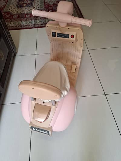 Vespa Style Bike For Kids In Light Color