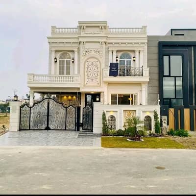 10 Marla Luxury Upper Portion is Available for Rent in Bahria Town Lahore