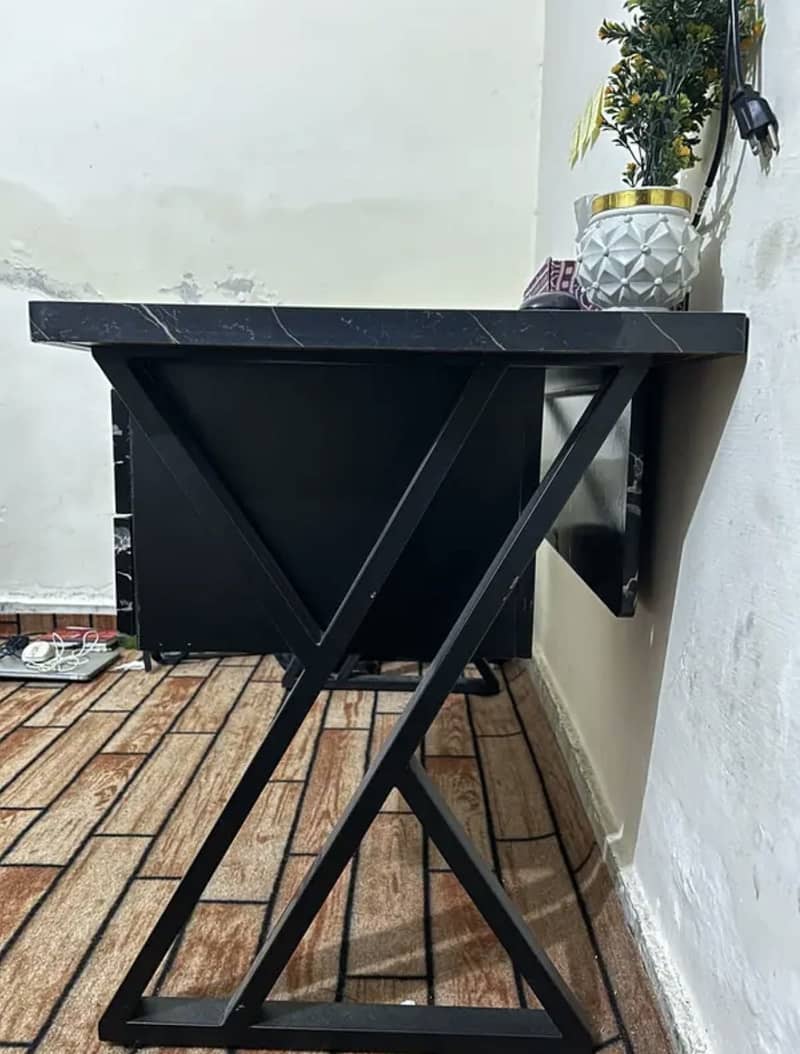 Office table/ workstation/ Study Table/ Online work Table 1