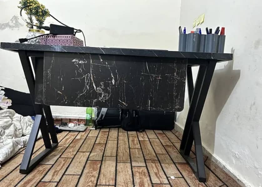 Office table/ workstation/ Study Table/ Online work Table 2