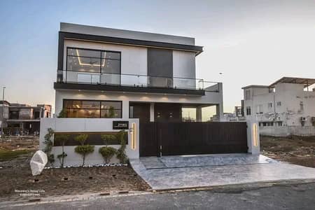 10 Marla Luxury Lower Portion is Available for Rent in Bahria Town Lahore