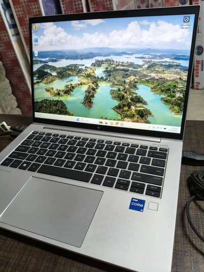 Hp Elitebook 840 G10 core i5 13th gen 16gb ram dd5 500gb