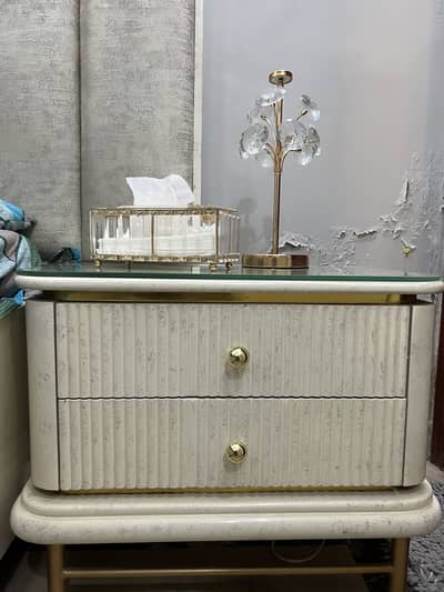 Bed set/ 5 pc bedroom funriture