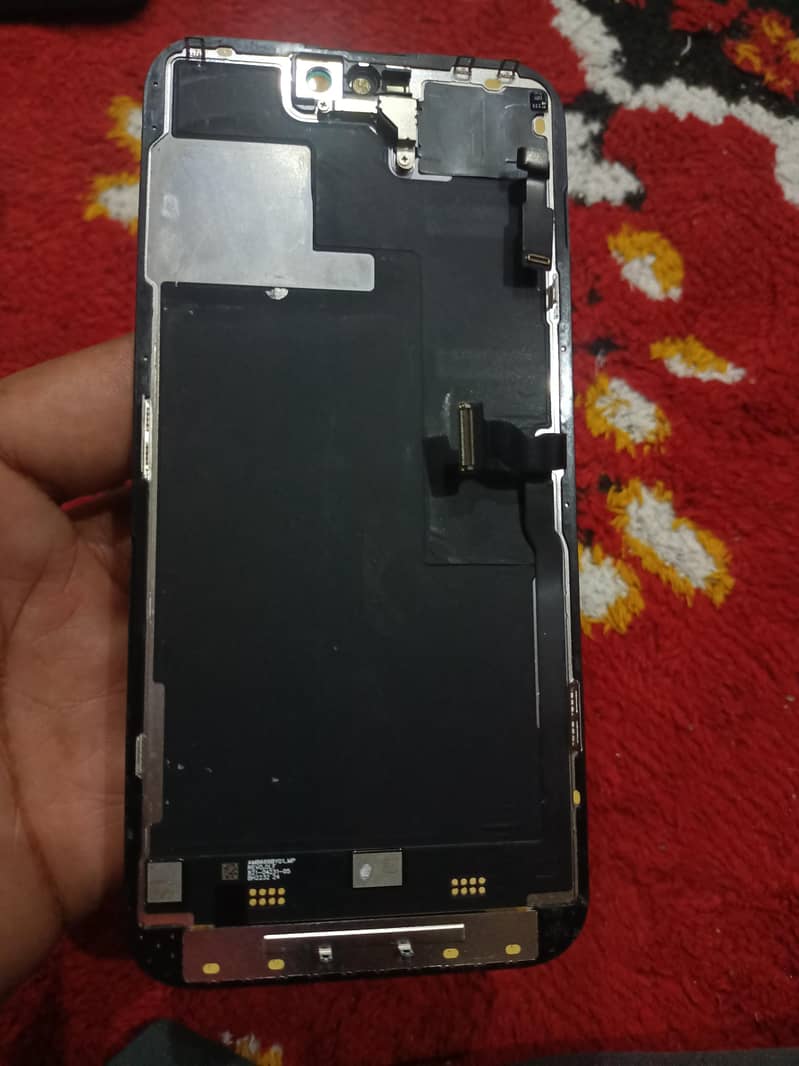 iPhone Genuine Screens 1