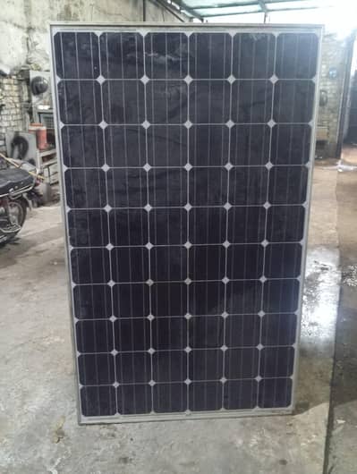 Used solar panels 255w
