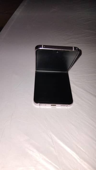 Samsung galaxy z flip 5