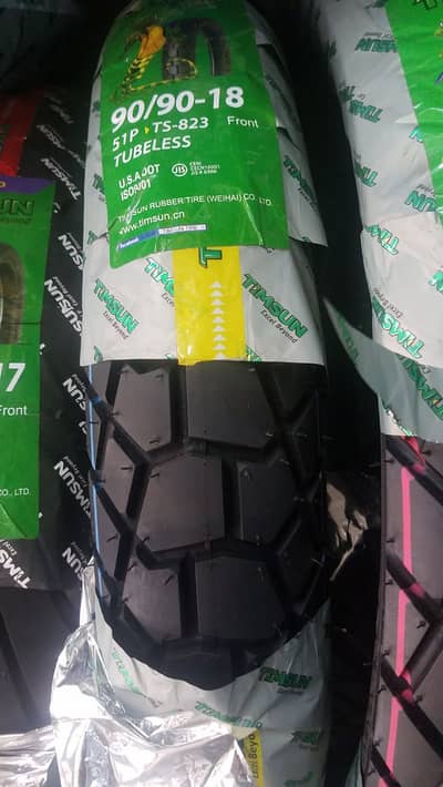Timsun TS-823 Tubeless Tire 90/90-18 No Punchture 10\10 Condition