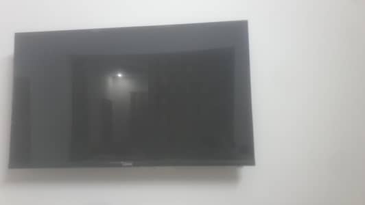 I-ZONE 32" SMART LED C900