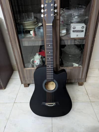 Acoustic Guitar + Bag + Capo + Picks | New condition