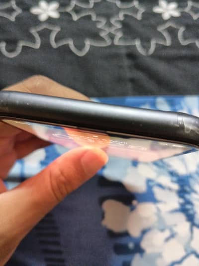 iphone 11 pta approved  with box 128 gb